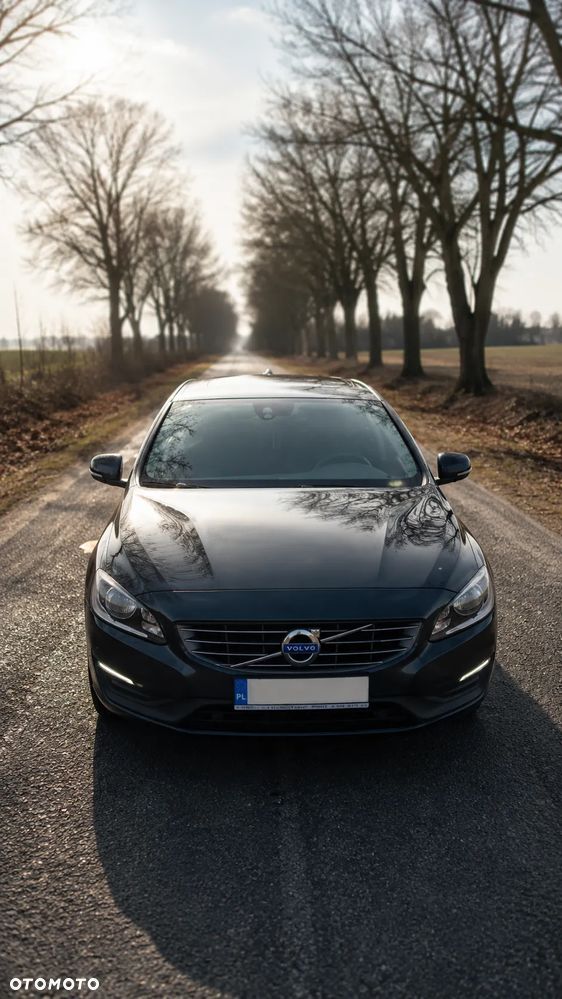 Volvo V60 D3 Drive-E Kinetic - 3