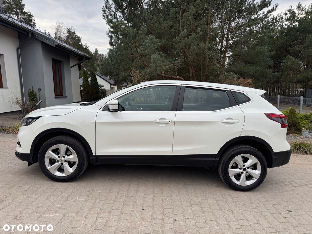 Nissan Qashqai 1.2 DIG-T N-Connecta Xtronic EU6 - 2