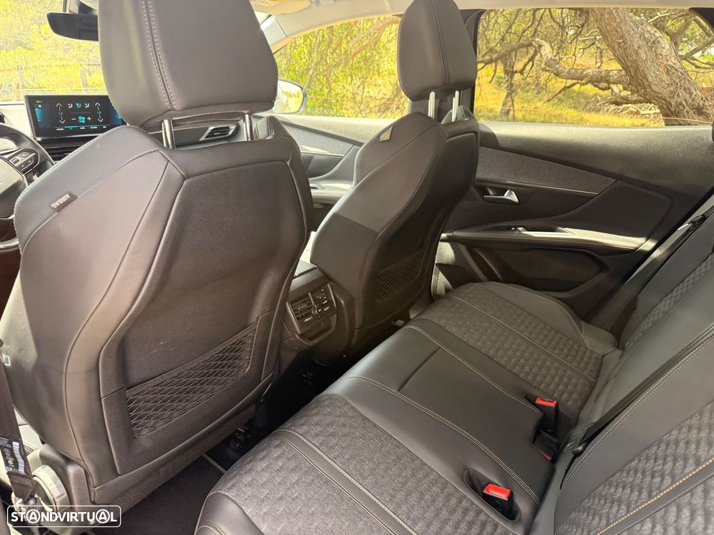 Peugeot 3008 225 e-EAT8 Roadtrip - 18