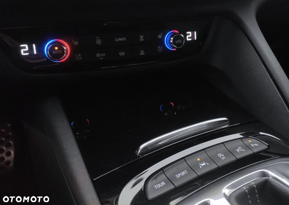 Opel Insignia 2.0 T 4x4 Innovation S&S - 27