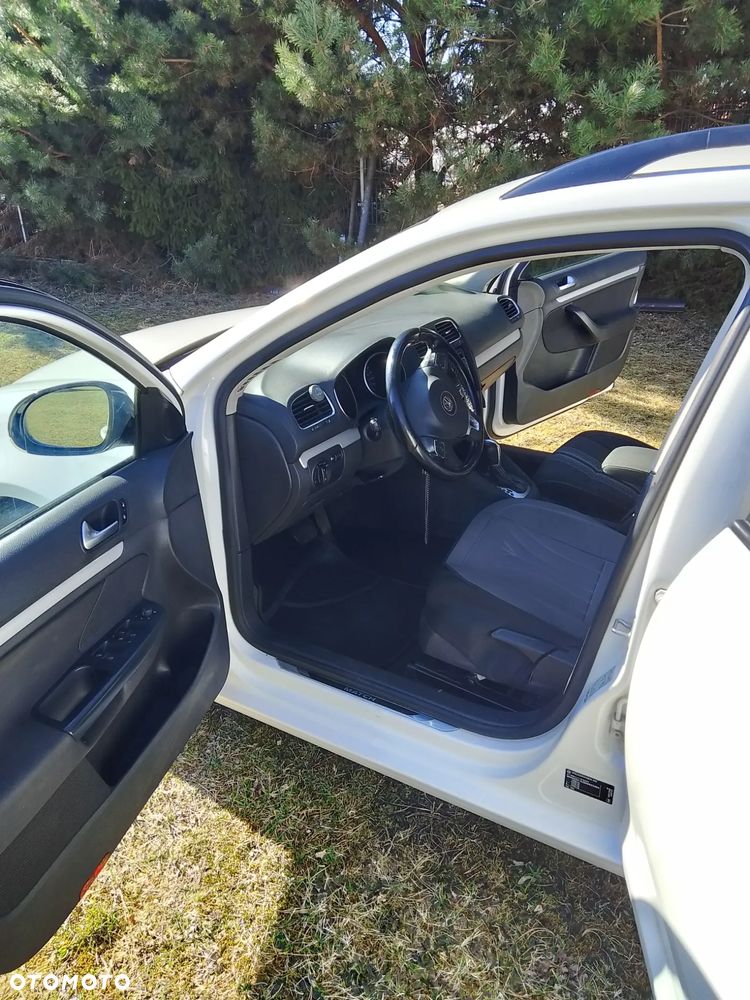 Volkswagen Golf 1.6 TDI DPF BlueMotion Technology DSG MATCH - 19