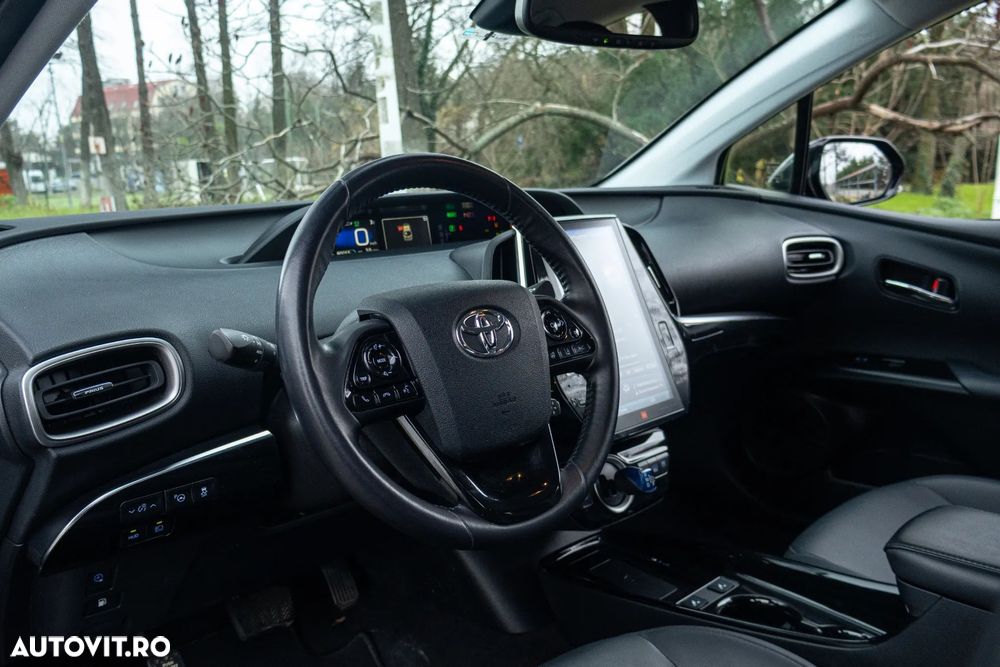 Toyota Prius - 12