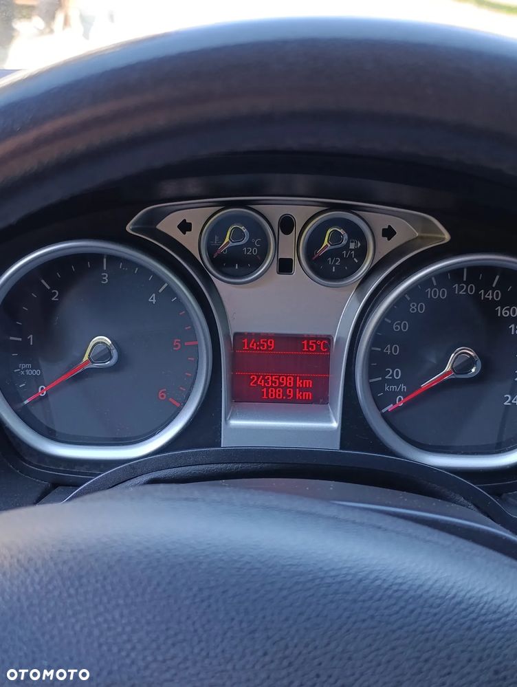 Ford Focus 1.6 TDCi Style - 10