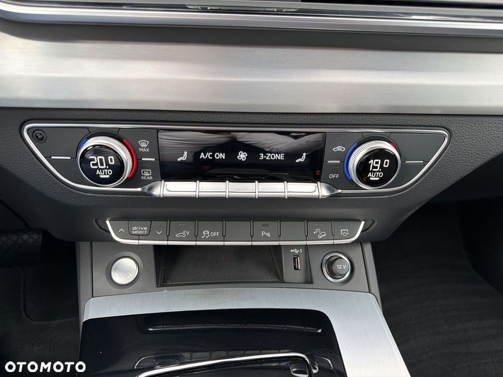 Audi Q5 50 TFSI e Quattro S Line S tronic - 24