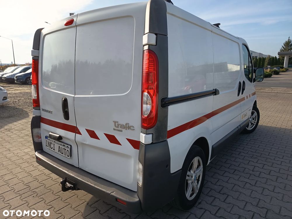 Renault Trafic - 6