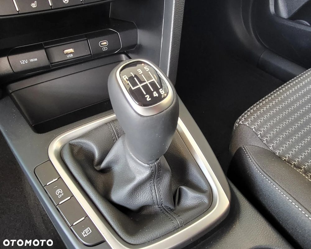 Kia XCeed - 19