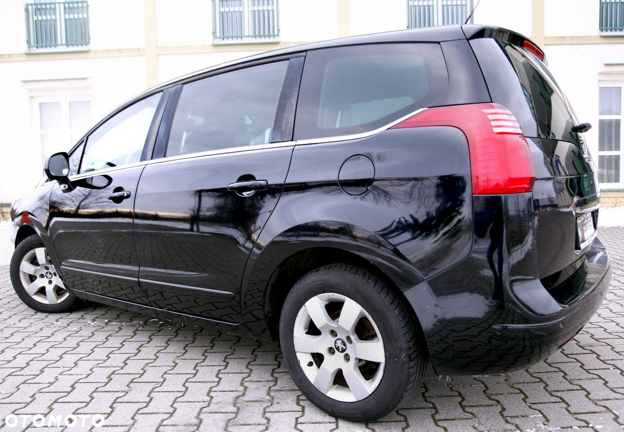 Peugeot 5008 1.6 BlueHDi Style 7os - 25