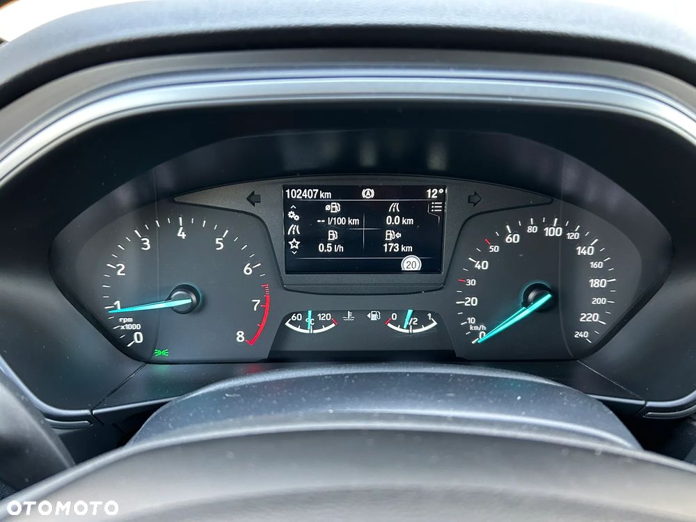 Ford Focus 1.0 EcoBoost Trend - 28