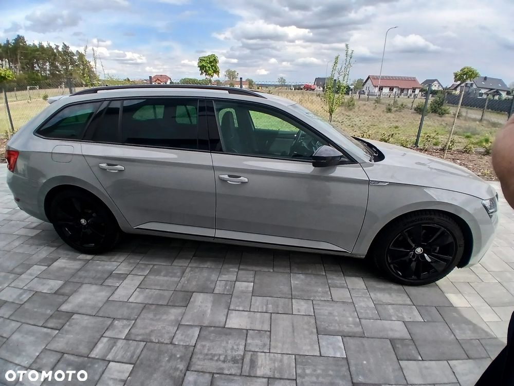 Skoda Superb 1.5 TSI ACT Sportline DSG - 8
