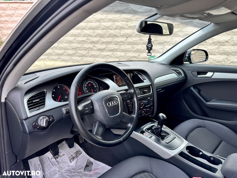 Audi A4 Avant 2.0 TDI DPF Ambiente - 5
