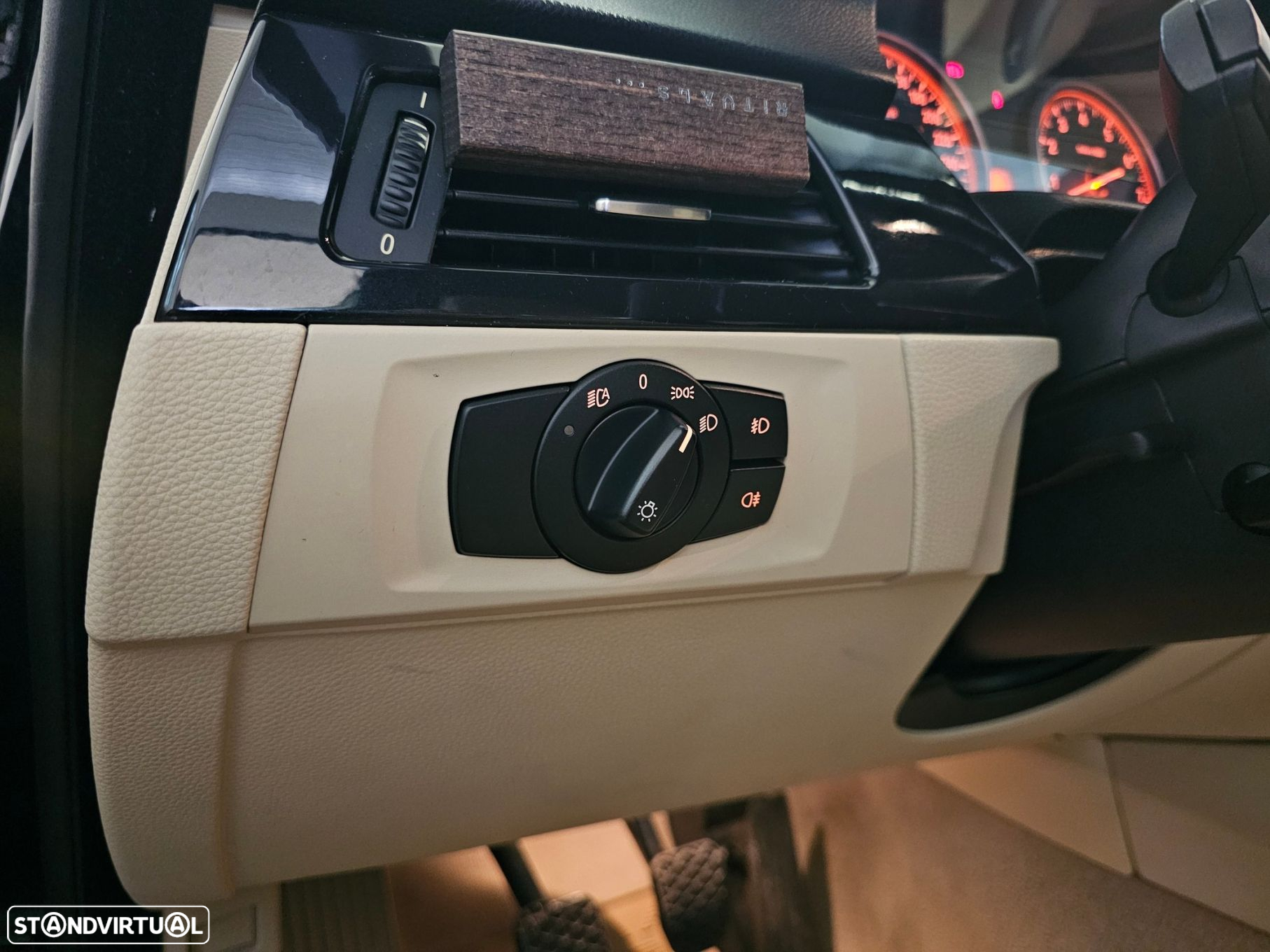 BMW 325 i - 28
