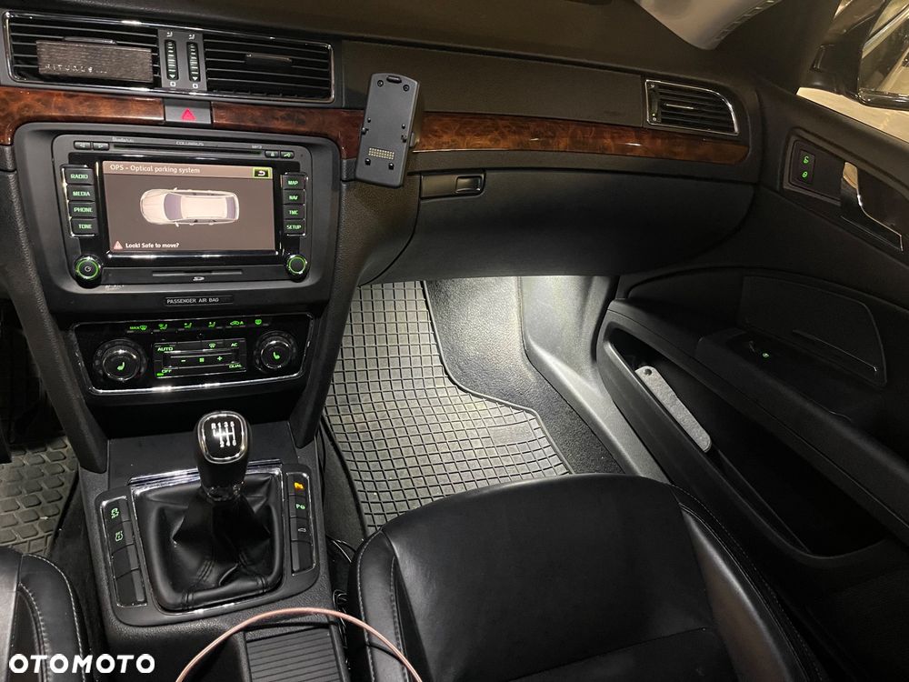 Skoda Superb 2.0 TDI Elegance - 7
