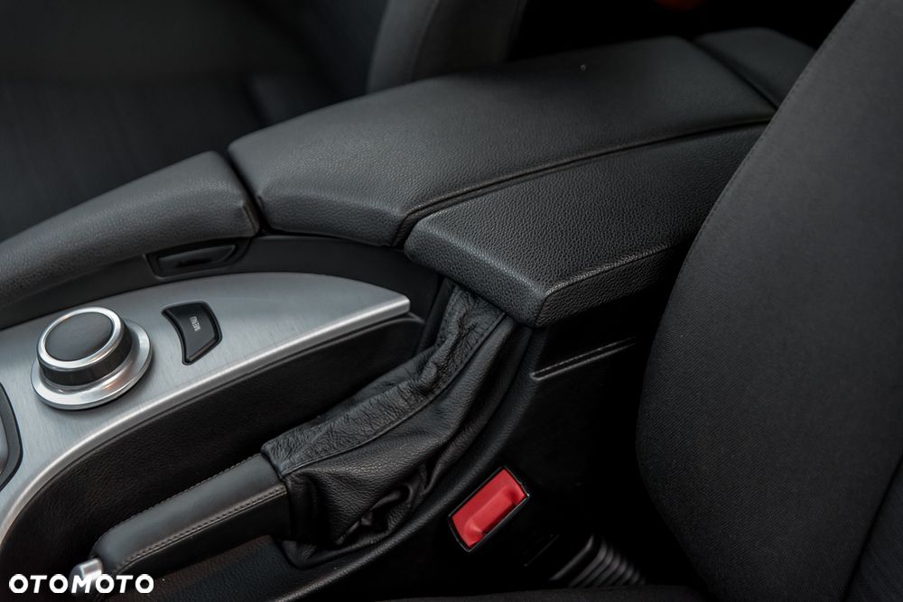 BMW Seria 5 - 24