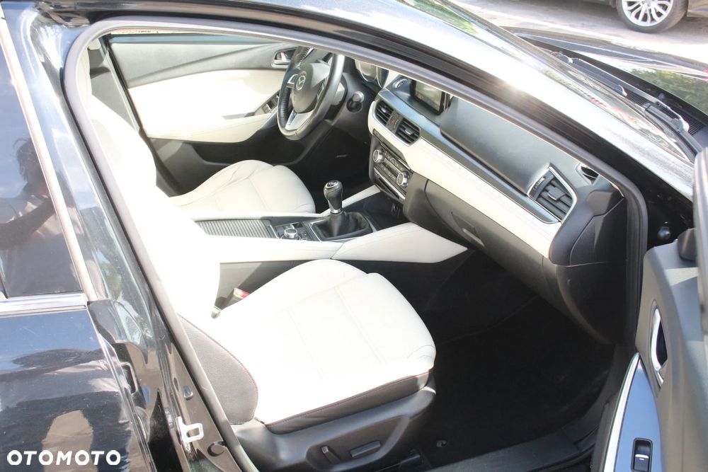 Mazda 6 - 6
