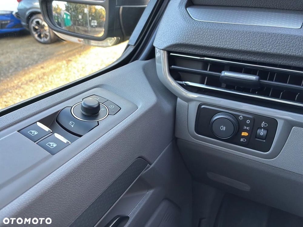 Volkswagen Transporter T7 PanAmericana PLUS Furgon/6-cio osob./(L2) 2.0 TDI 170KM, r.o. 3500 mm - 28