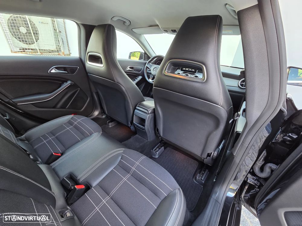 Mercedes-Benz CLA 200 d Shooting Brake Urban Aut. - 24