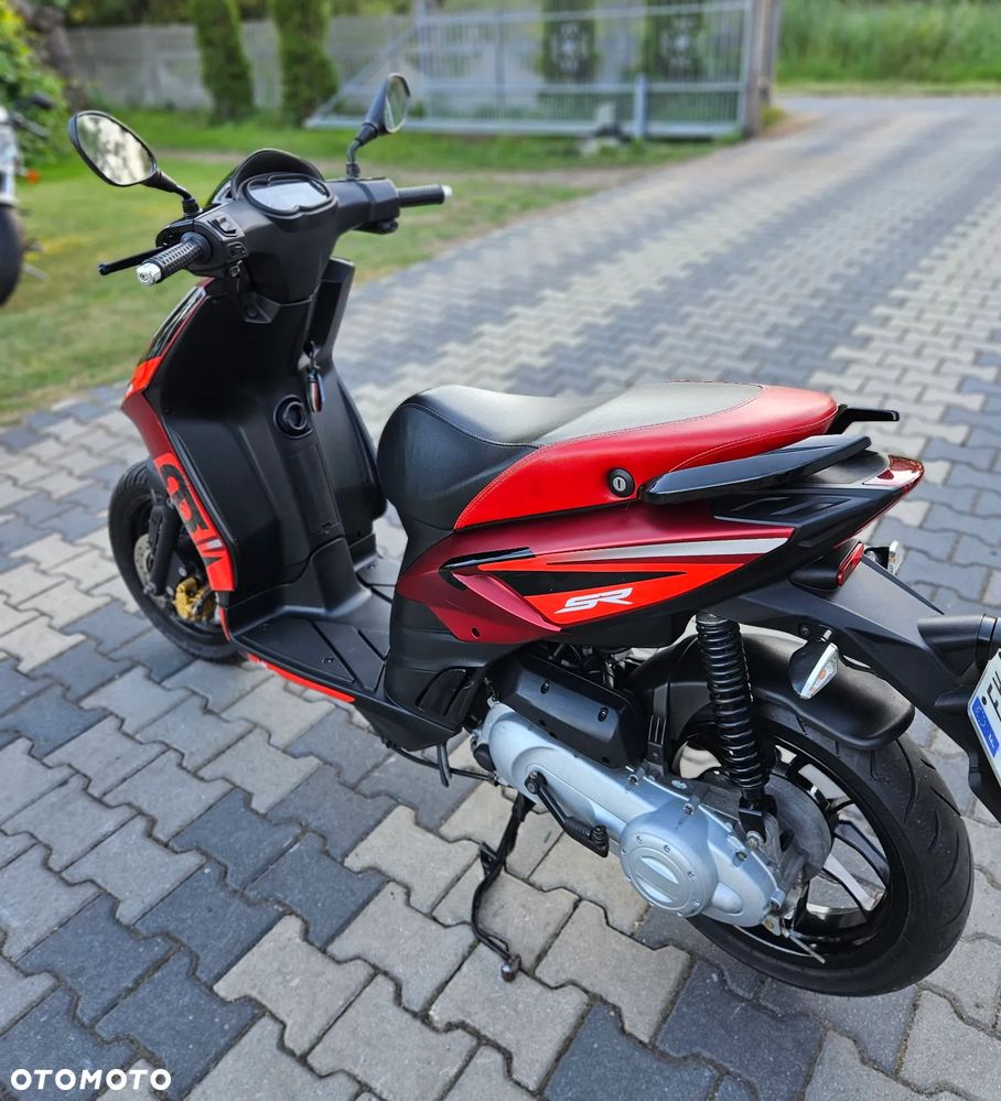 Aprilia SR - 11