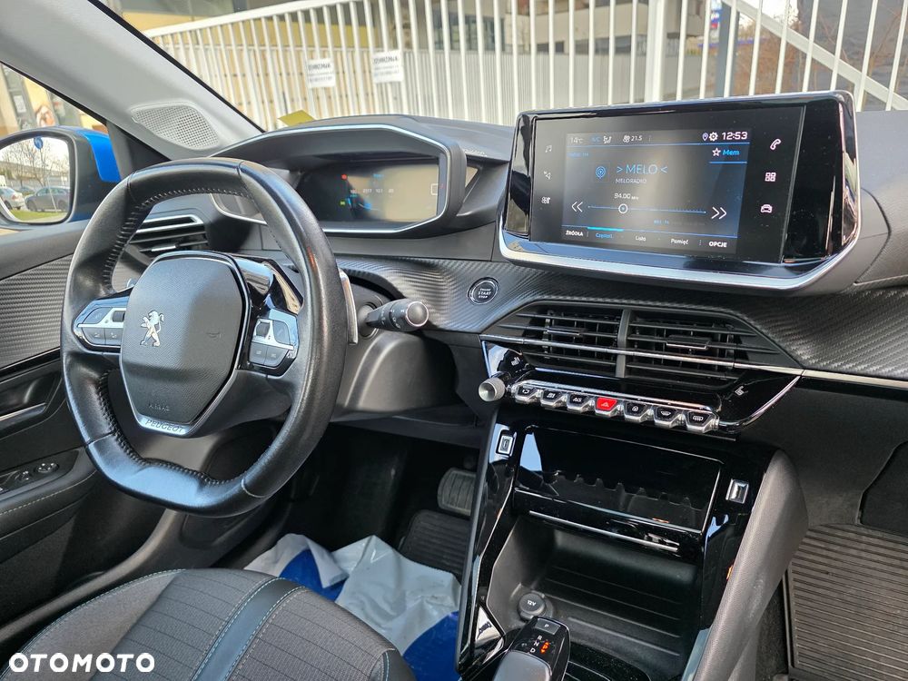 Peugeot 208 1.2 PureTech Allure S&S EAT8 - 9
