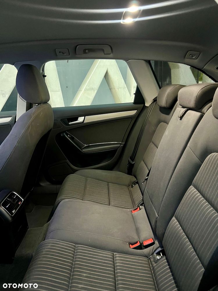 Audi A4 Avant 2.0 TDI - 22