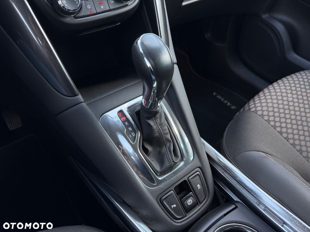 Opel Zafira Tourer 2.0 CDTI Automatik Edition - 26