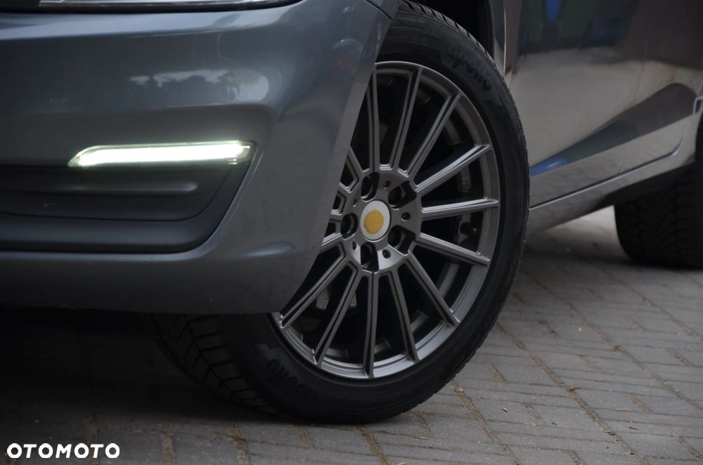 Volvo V60 D2 Momentum - 36