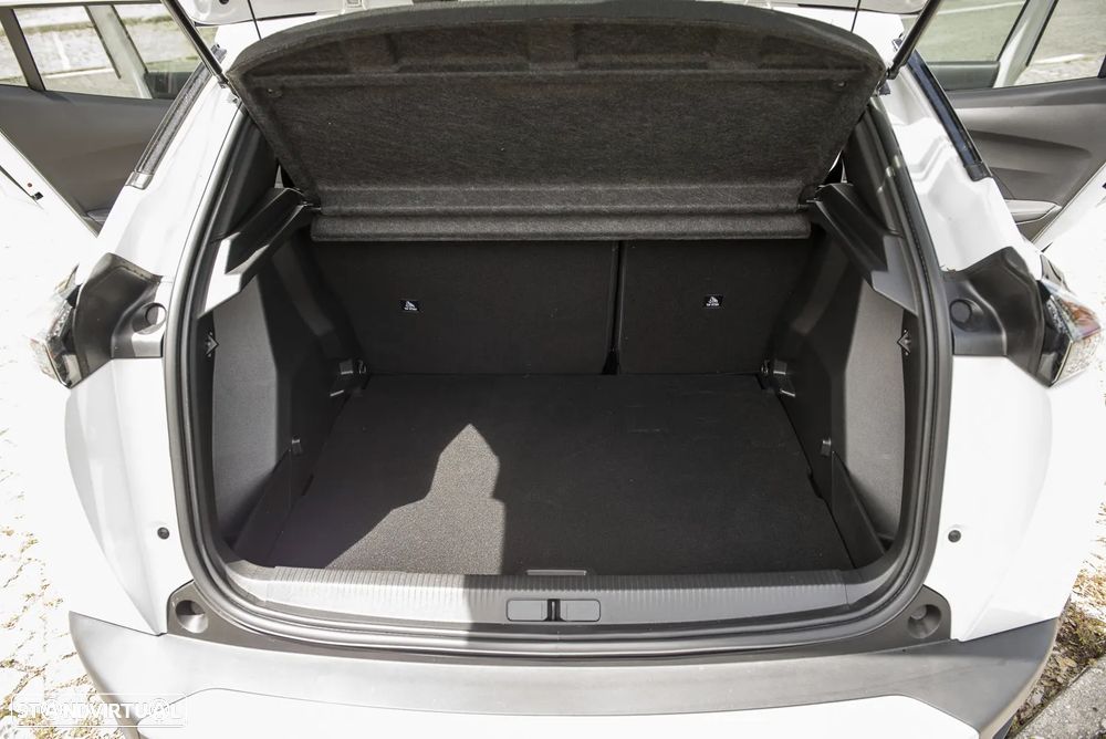 Peugeot 2008 1.2 PureTech Allure Pack EAT8 - 18
