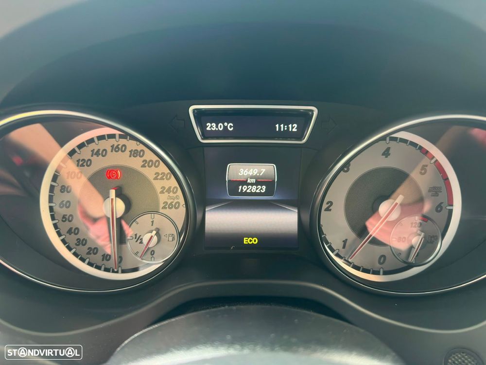 Mercedes-Benz CLA 200 CDI AMG Line - 15