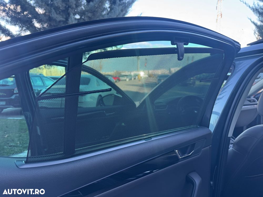 Skoda Superb 2.0 TDI DSG Premium Edition - 31