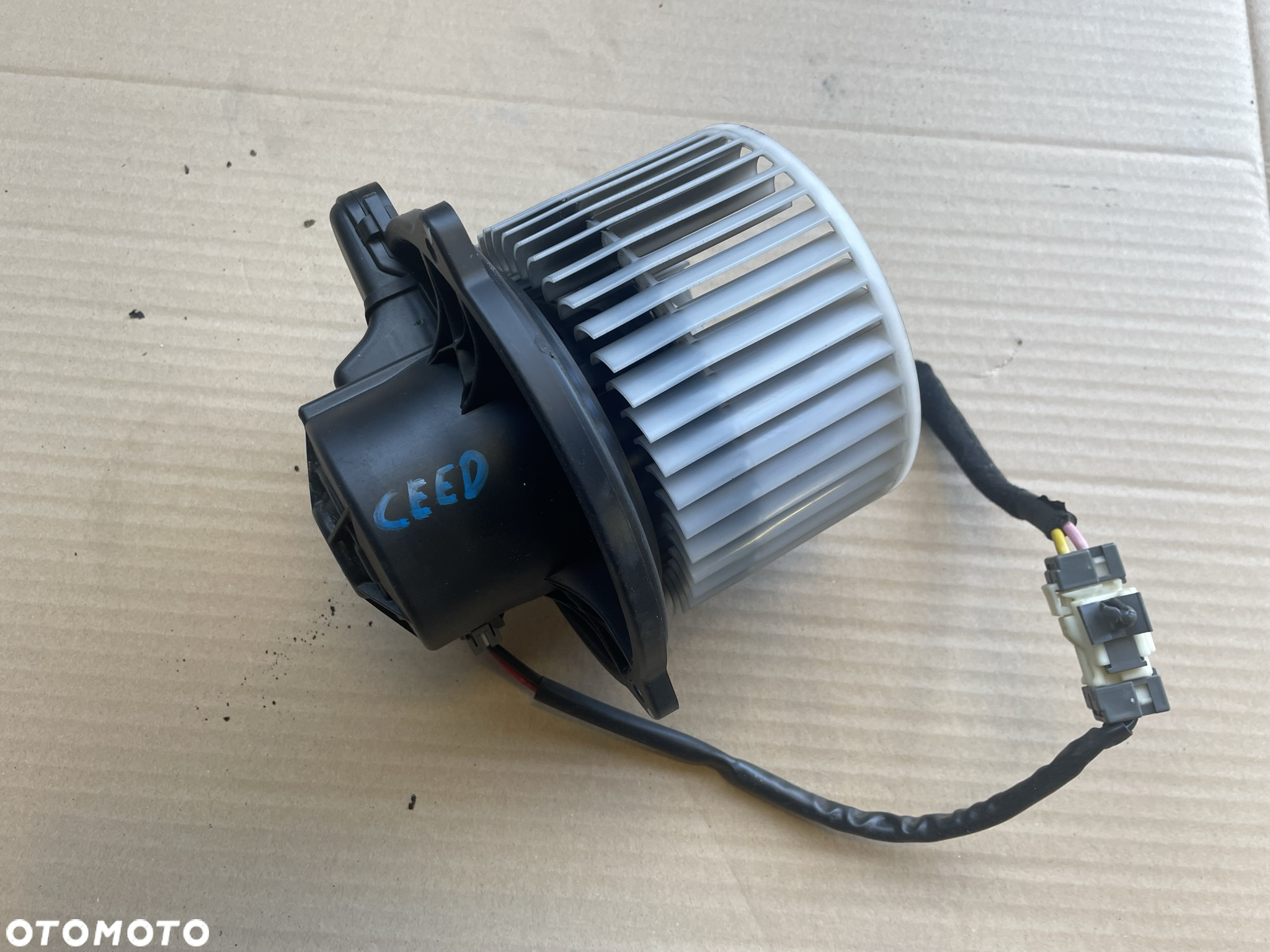 KIA CEED I 1.4 16V 2007-2012 DMUCHAWA WENTYLATOR NAWIEWU NAGRZEWNICY - 2