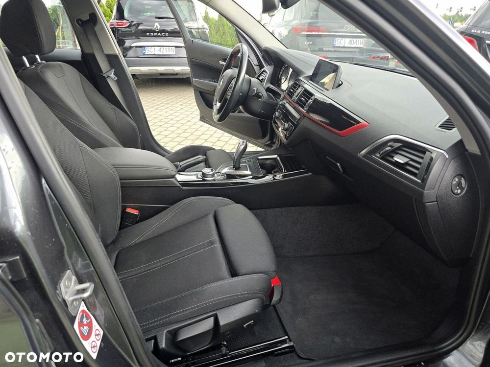 BMW Seria 1 118i Sport Line - 13