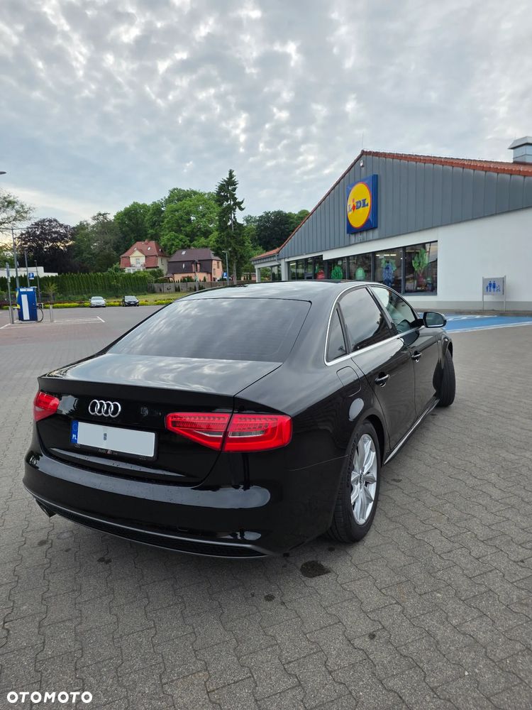 Audi A4 Limousine 2.0 TDI - 5