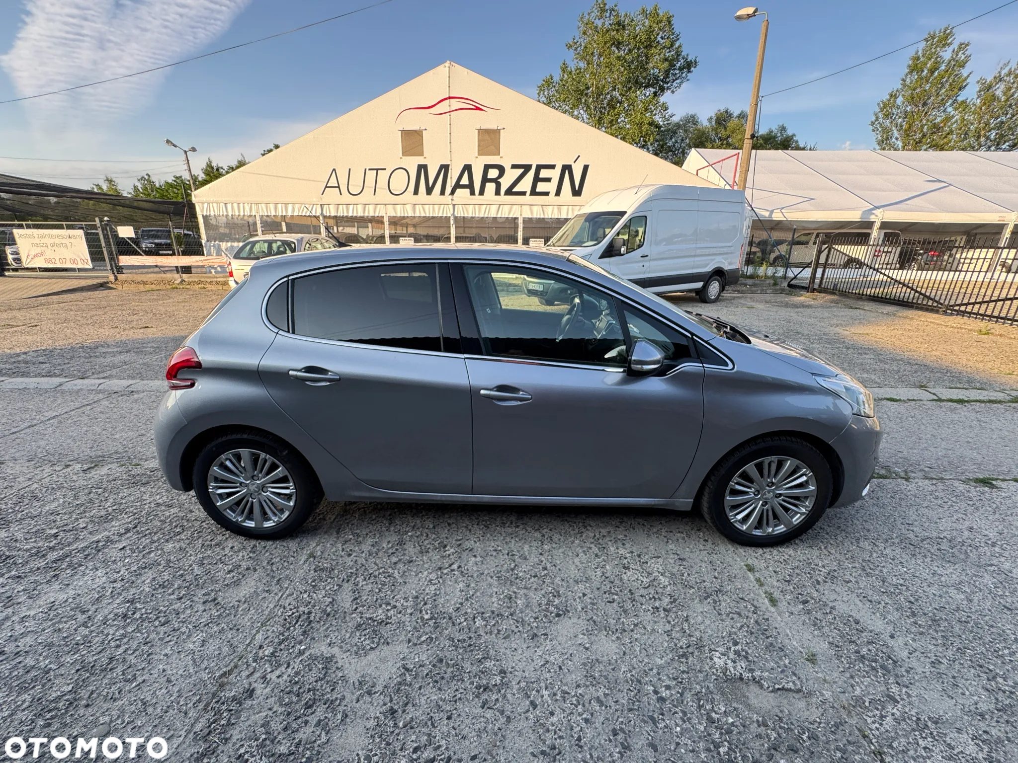 Peugeot 208 1.2 PureTech Allure - 6