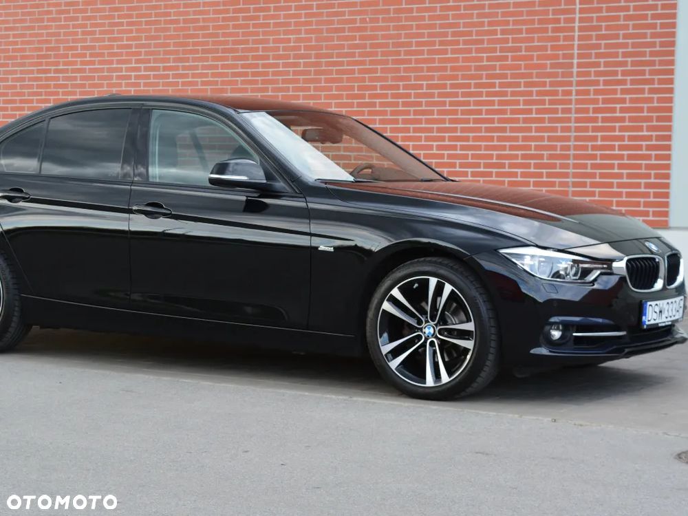 BMW Seria 3 318i Sport Line Shadow - 15