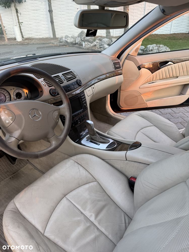 Mercedes-Benz Klasa E 320 CDI T Avantgarde - 15