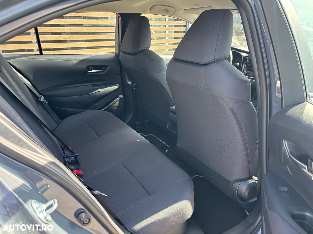 Toyota Corolla 1.8 HSD Eco - 9