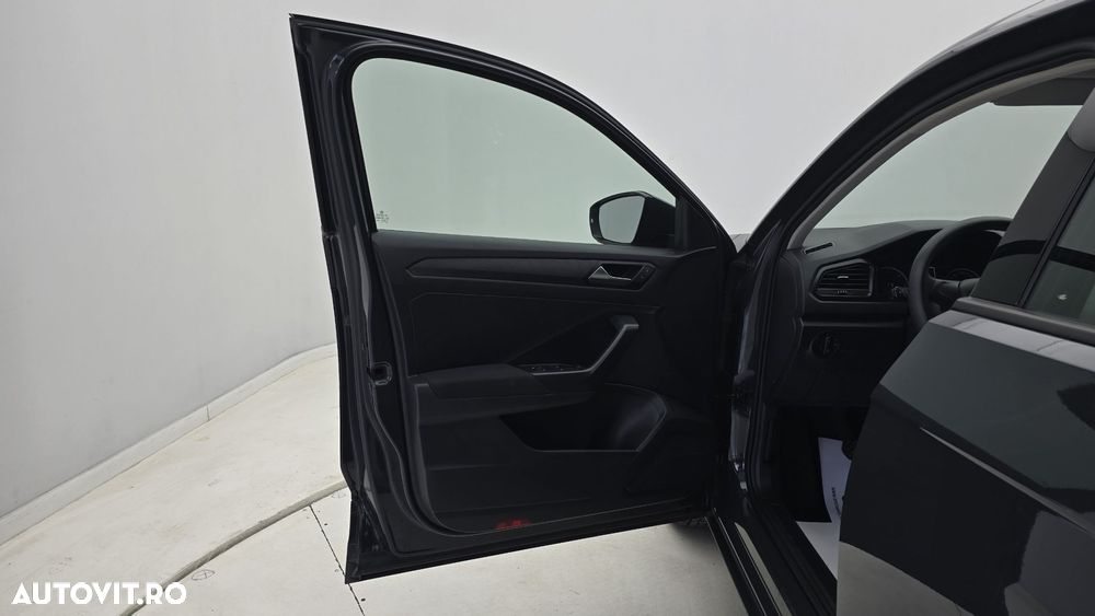 Volkswagen T-ROC 1.6 TDI Base - 10