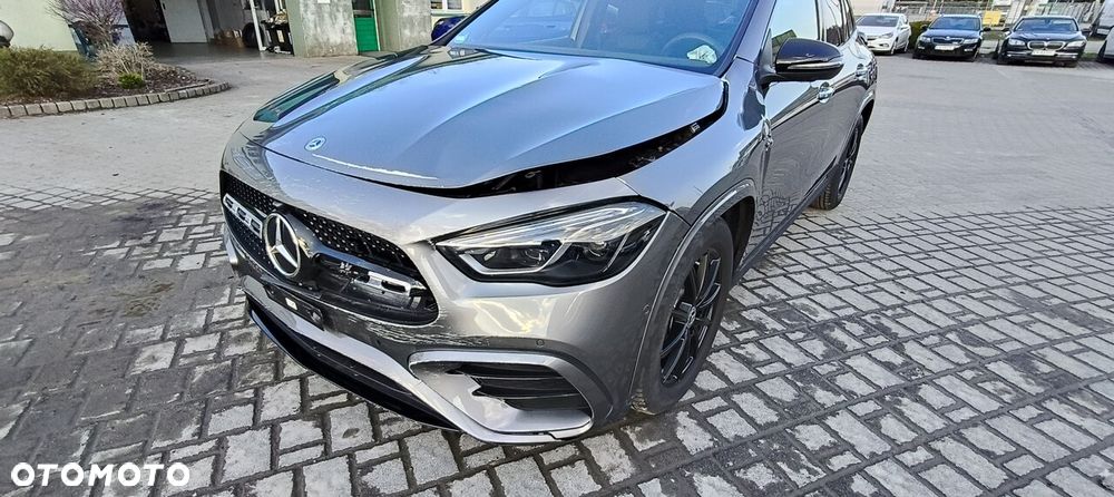 Mercedes-Benz GLA 250 4Matic 8G-DCT Edition AMG Line - 10