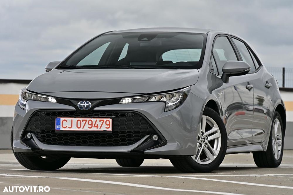 Toyota Corolla 1.8 Hybrid Business Edition - 4