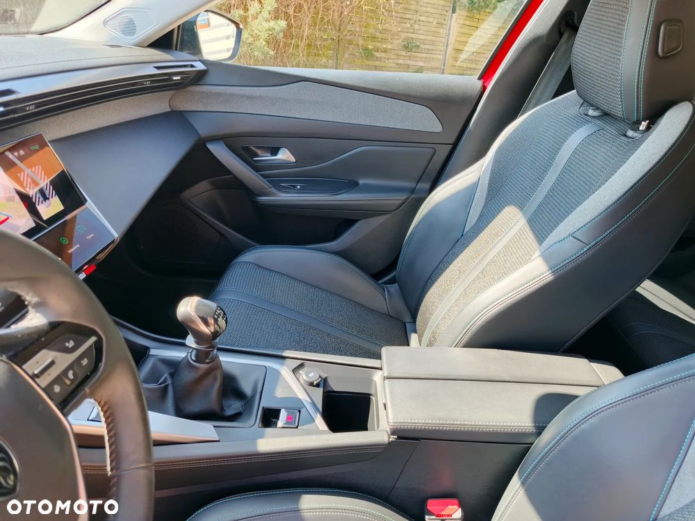 Peugeot 308 1.2 PureTech Allure Pack S&S - 20