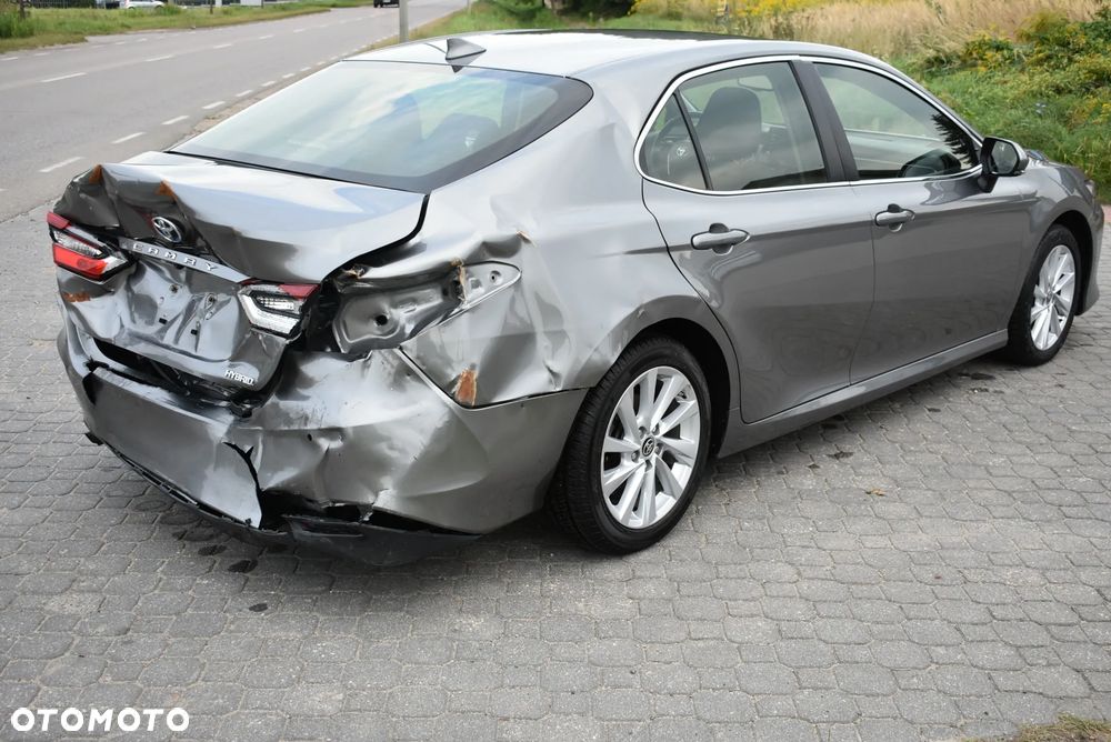 Toyota Camry 2.5 Hybrid Comfort CVT - 4