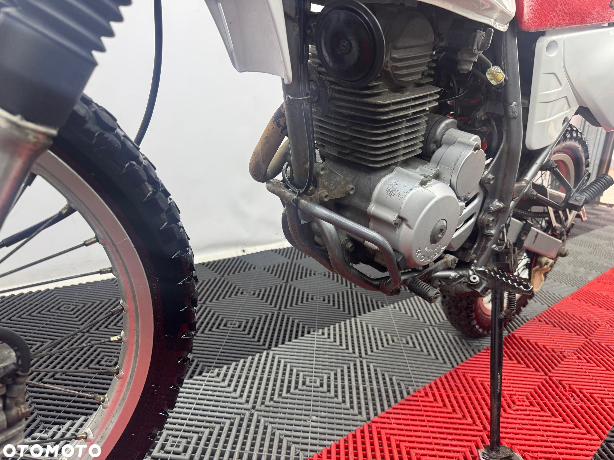 Honda XLR - 15