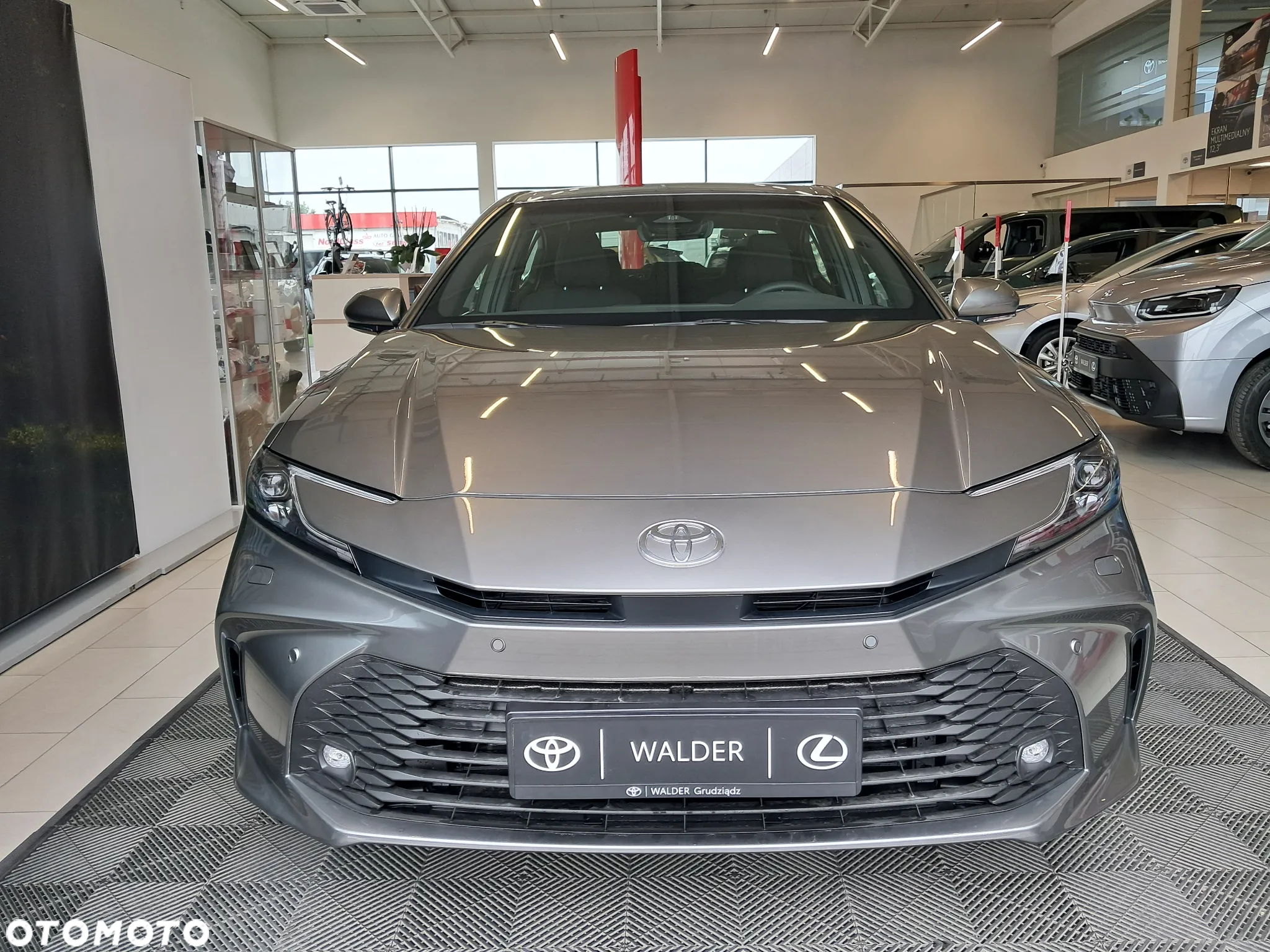 Toyota Camry 2.5 Hybrid Dynamic Force Comfort e-CVT - 5