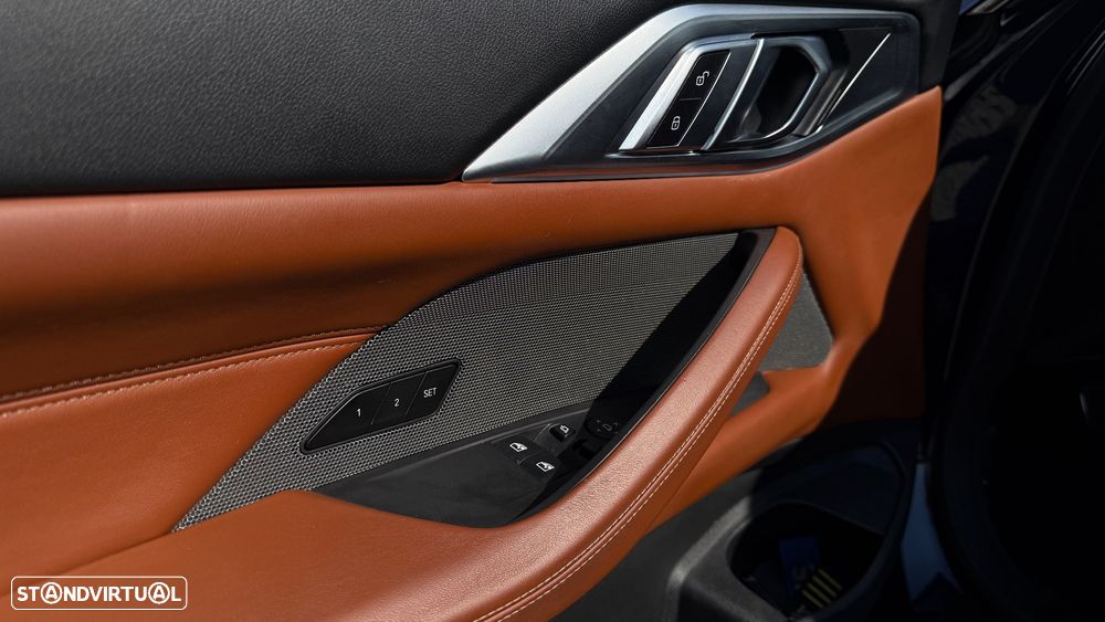 BMW M4 Competition xDrive - 32