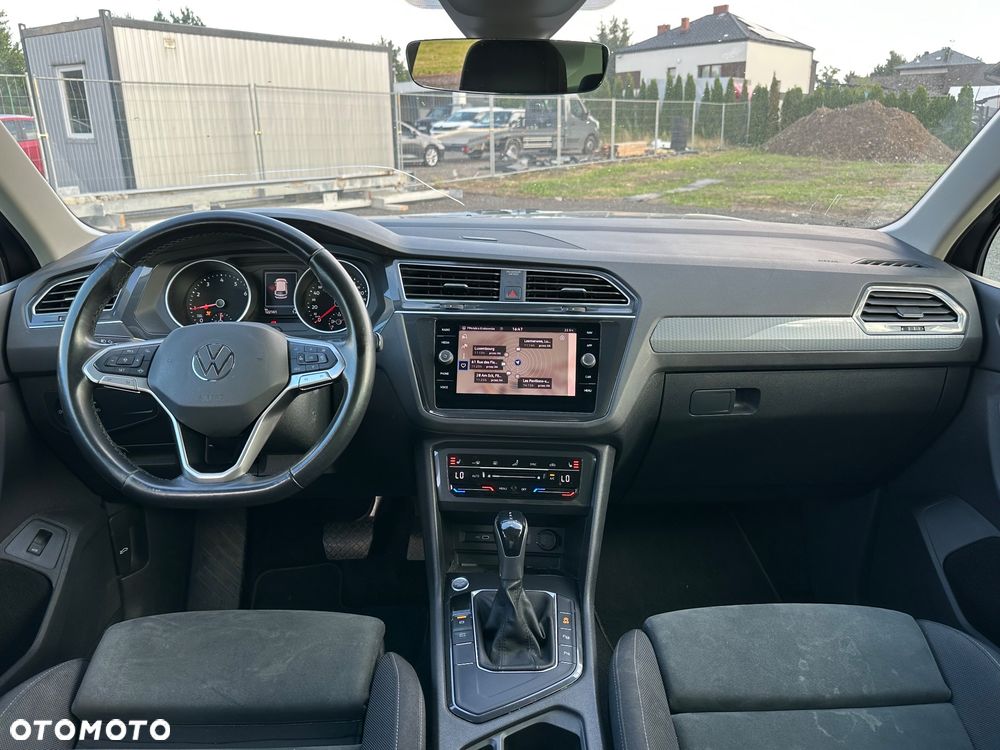 Volkswagen Tiguan - 19