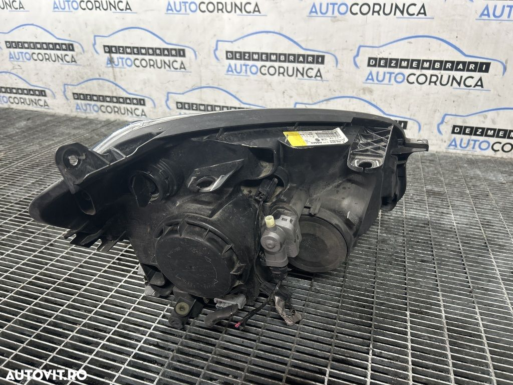 Far Stanga Nissan Qashqai Facelift 2010 - 2013 SUV 4 Usi (1217) Xenon A26060BR01B - 2