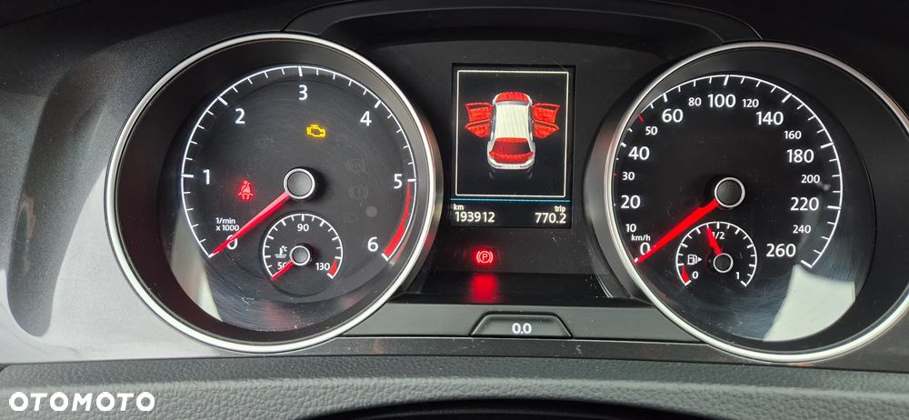 Volkswagen Golf - 11