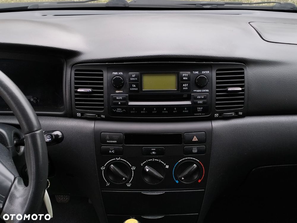 Toyota Corolla 2.0 D-4D Executive - 16