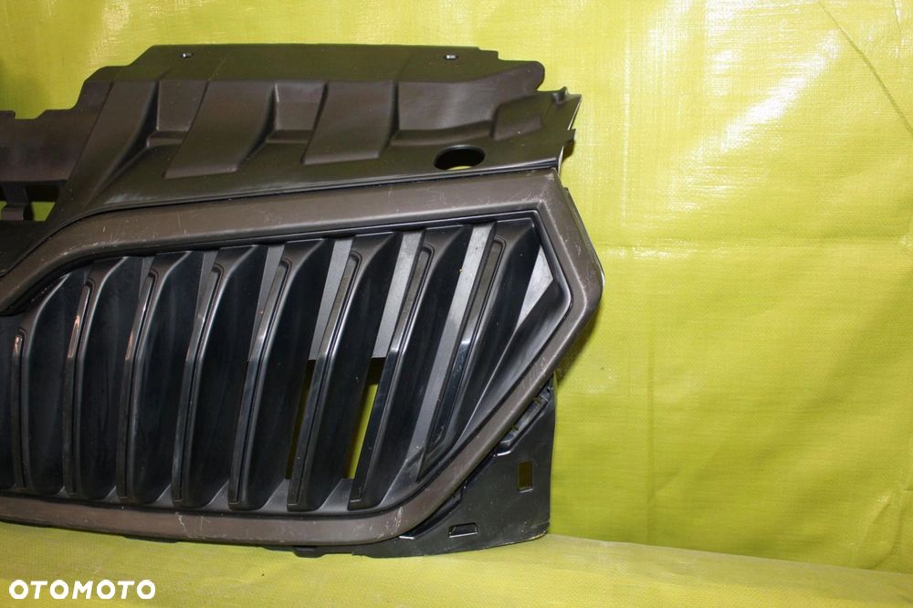 Grill Atrapa Skoda Fabia III 2018-2022 6V0853653C - 2