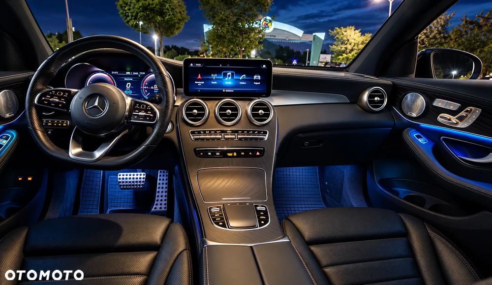 Mercedes-Benz GLC - 4