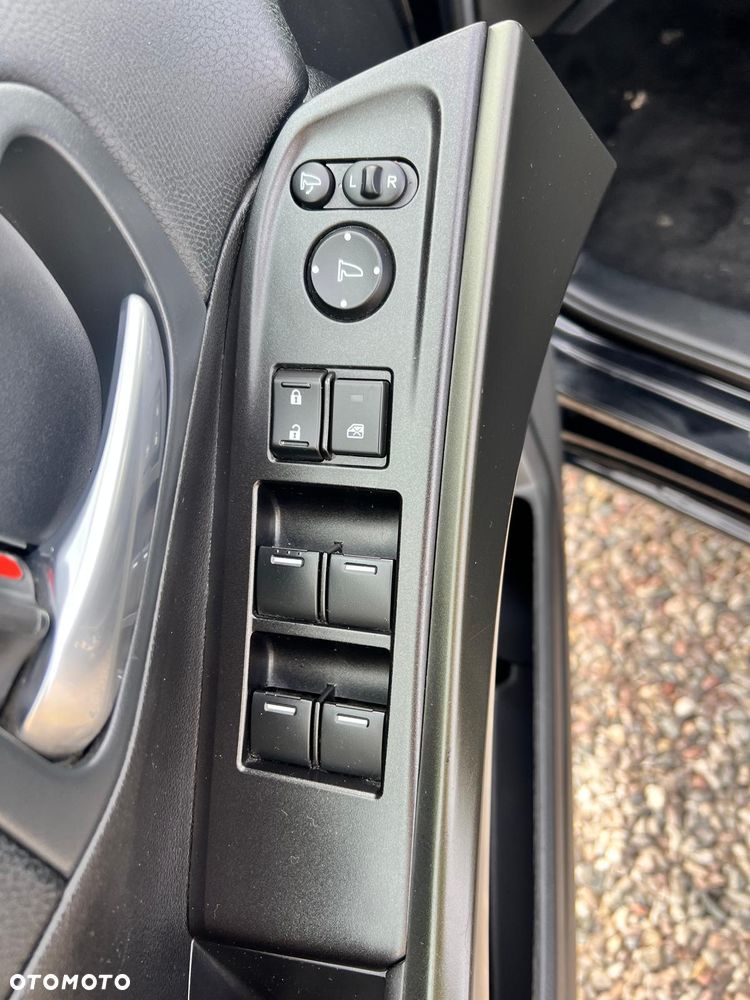 Honda Civic 1.8 i-VTEC Sport Black Edition - 11